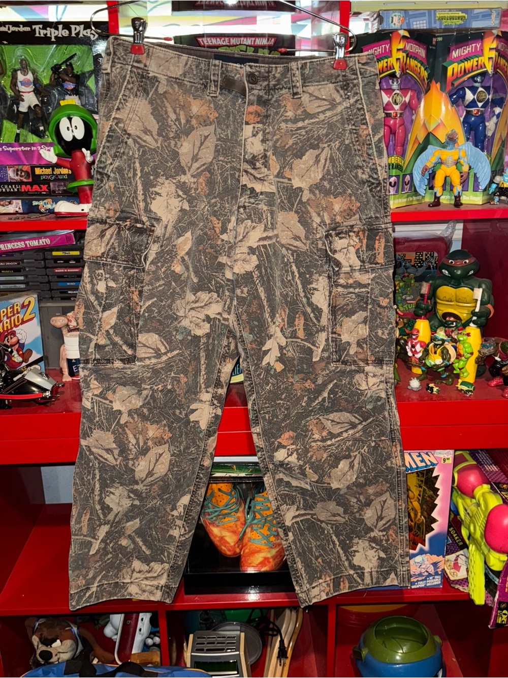Abercrombie & Fitch x Baggie Camo Leaf Print Cargo Jeans